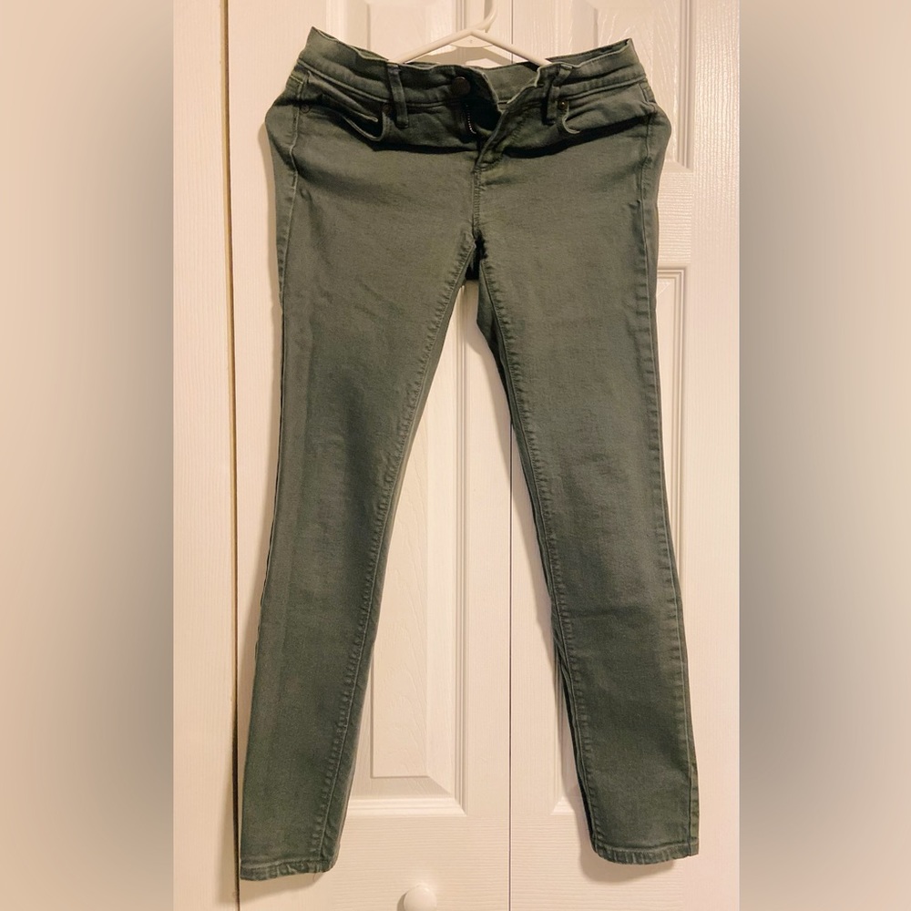 LOFT Women’s Petite Modern Skinny Jeans